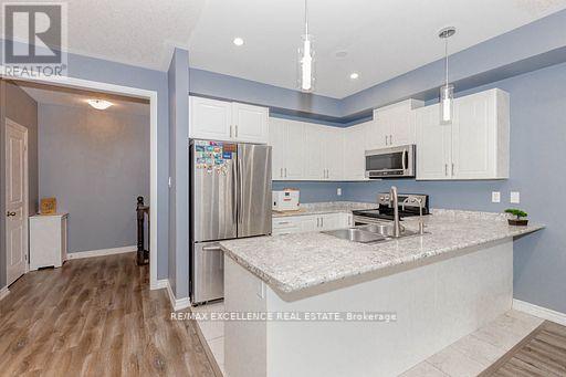 9 HISCOTT DRIVE - 23