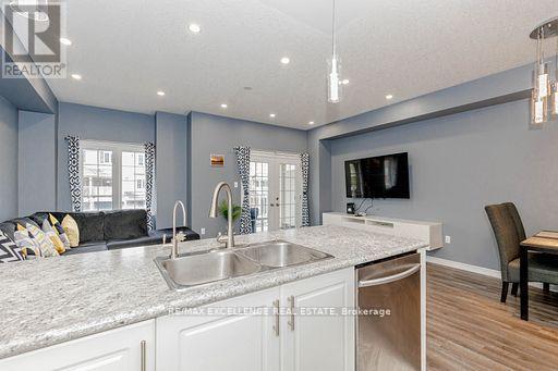 9 HISCOTT DRIVE - 29