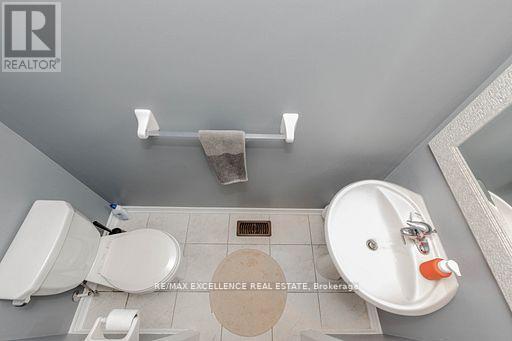 9 HISCOTT DRIVE - 30