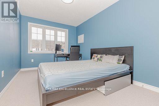 9 HISCOTT DRIVE - 39
