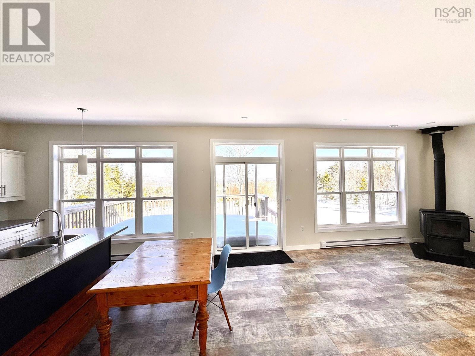 Property 22 of 48 of 62 Mash Lane