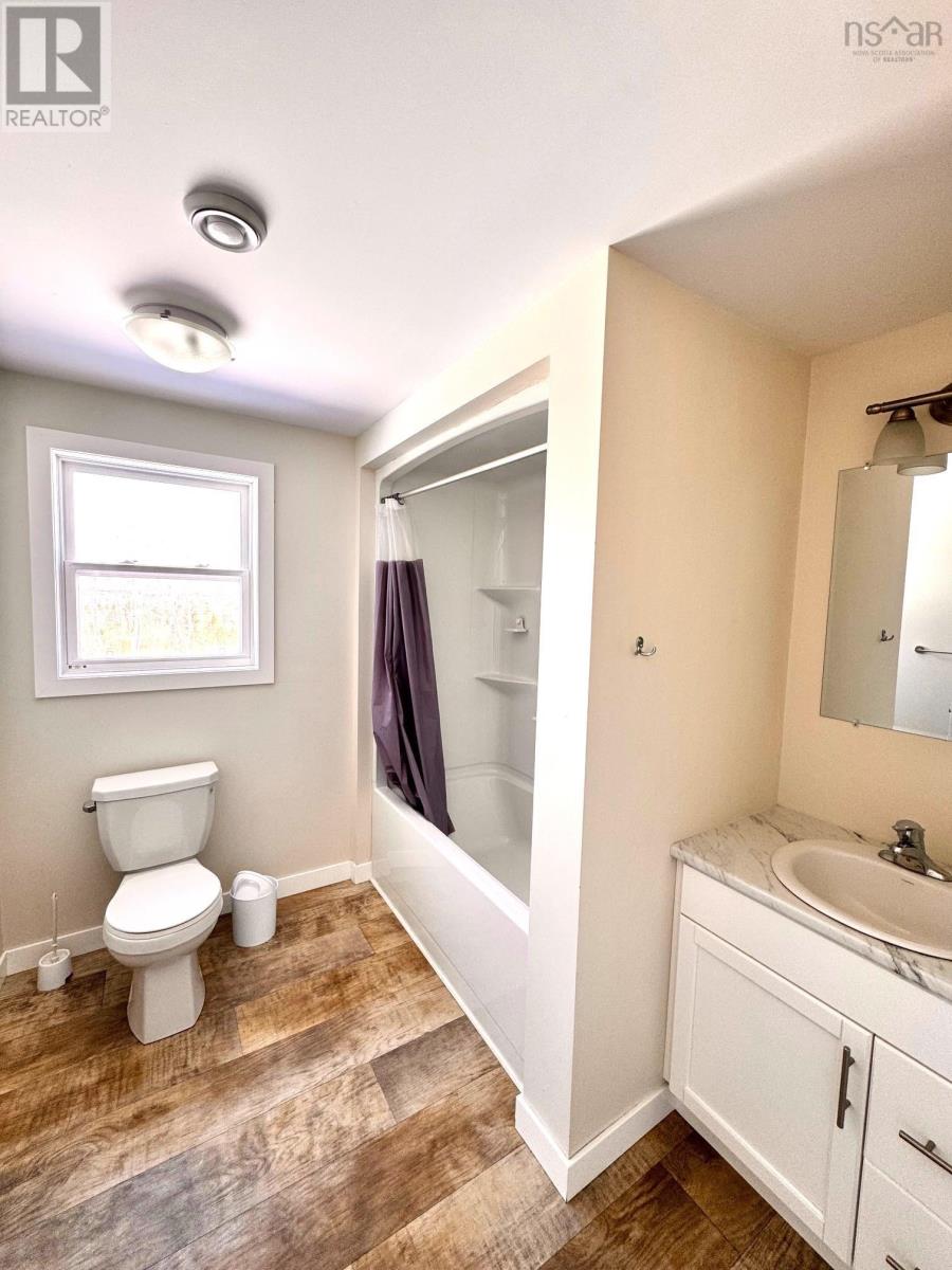 Property 30 of 48 of 62 Mash Lane