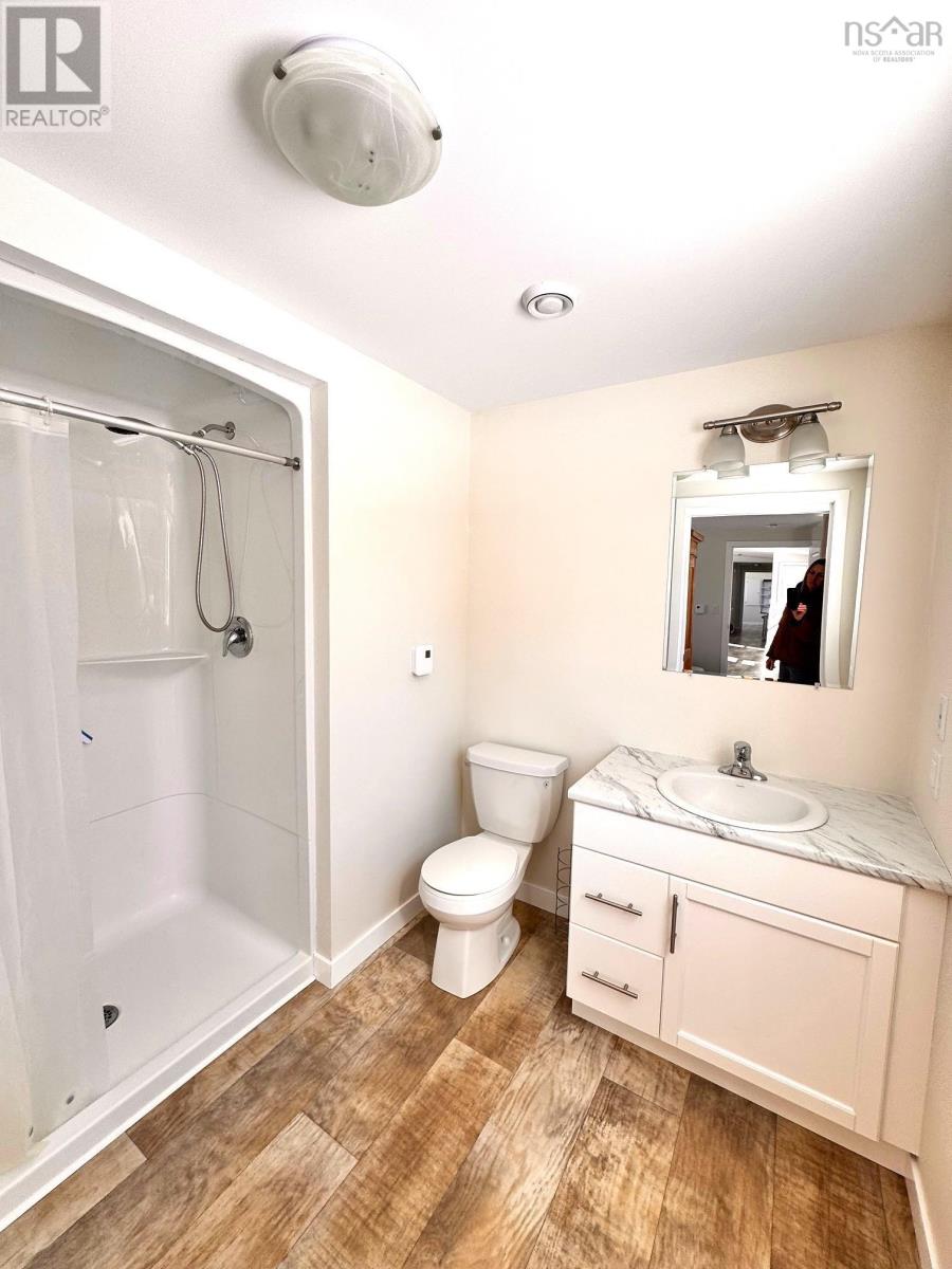 Property 40 of 48 of 62 Mash Lane