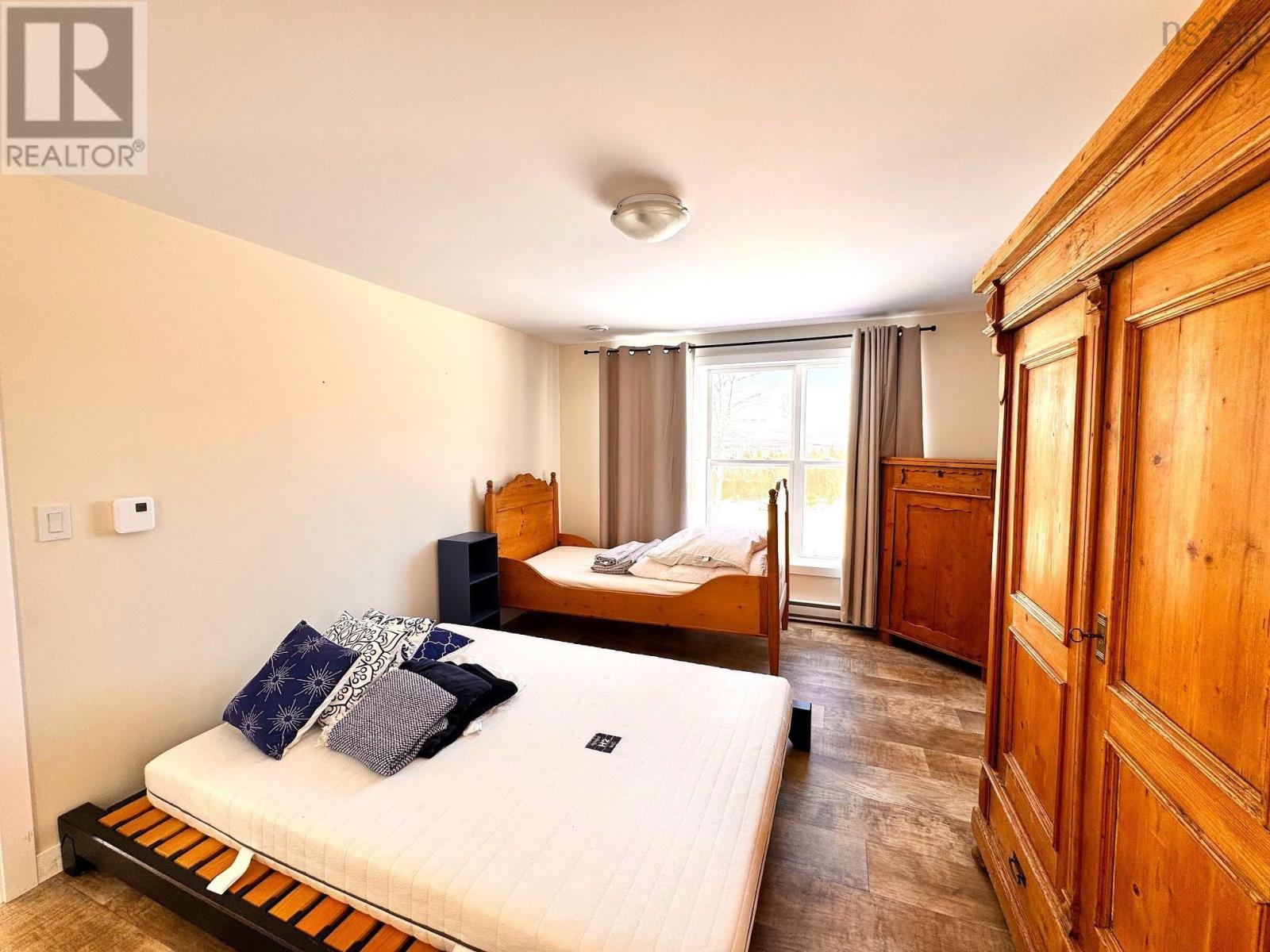 Property 42 of 48 of 62 Mash Lane