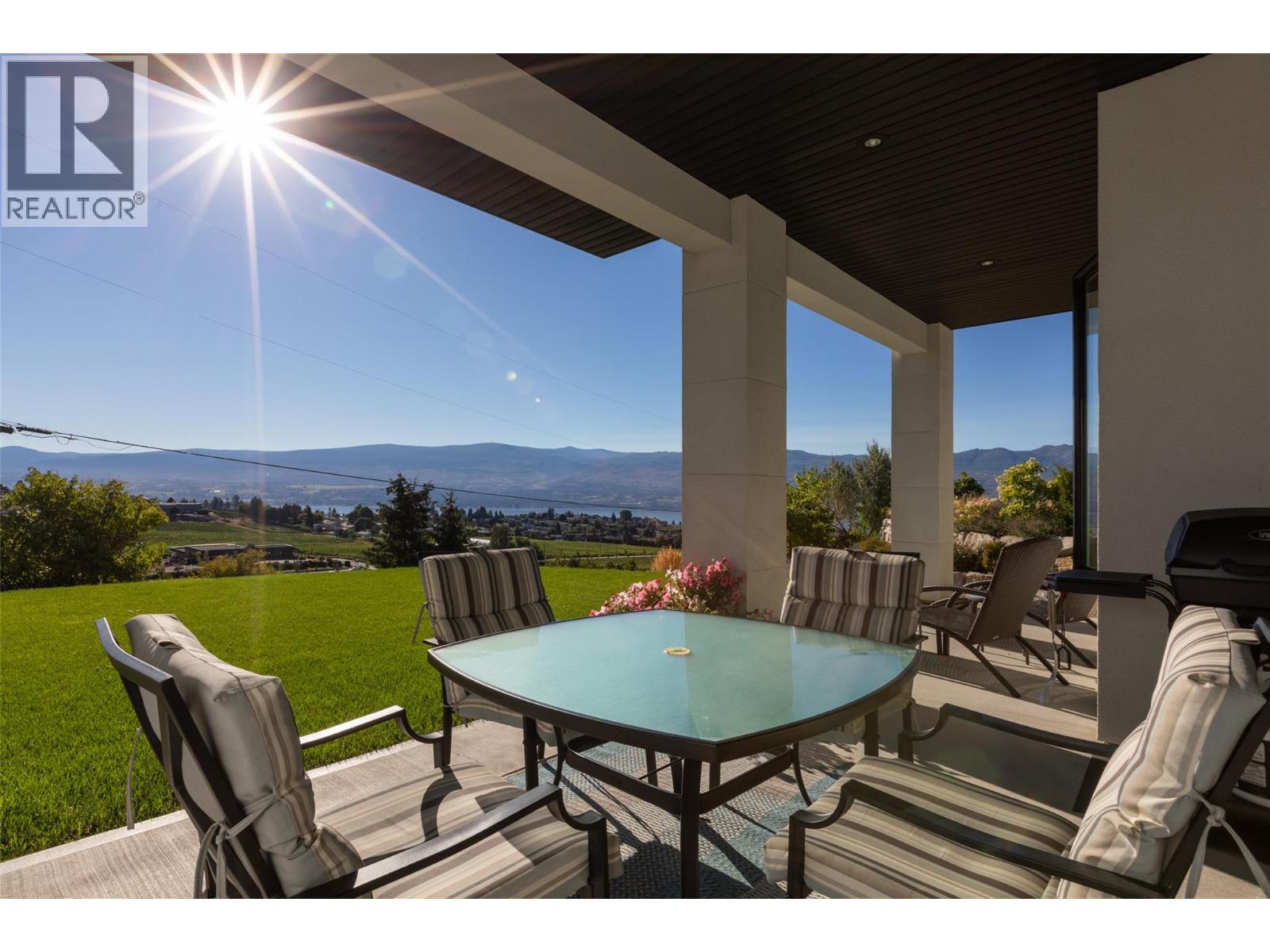 2822 Ourtoland Road, West Kelowna