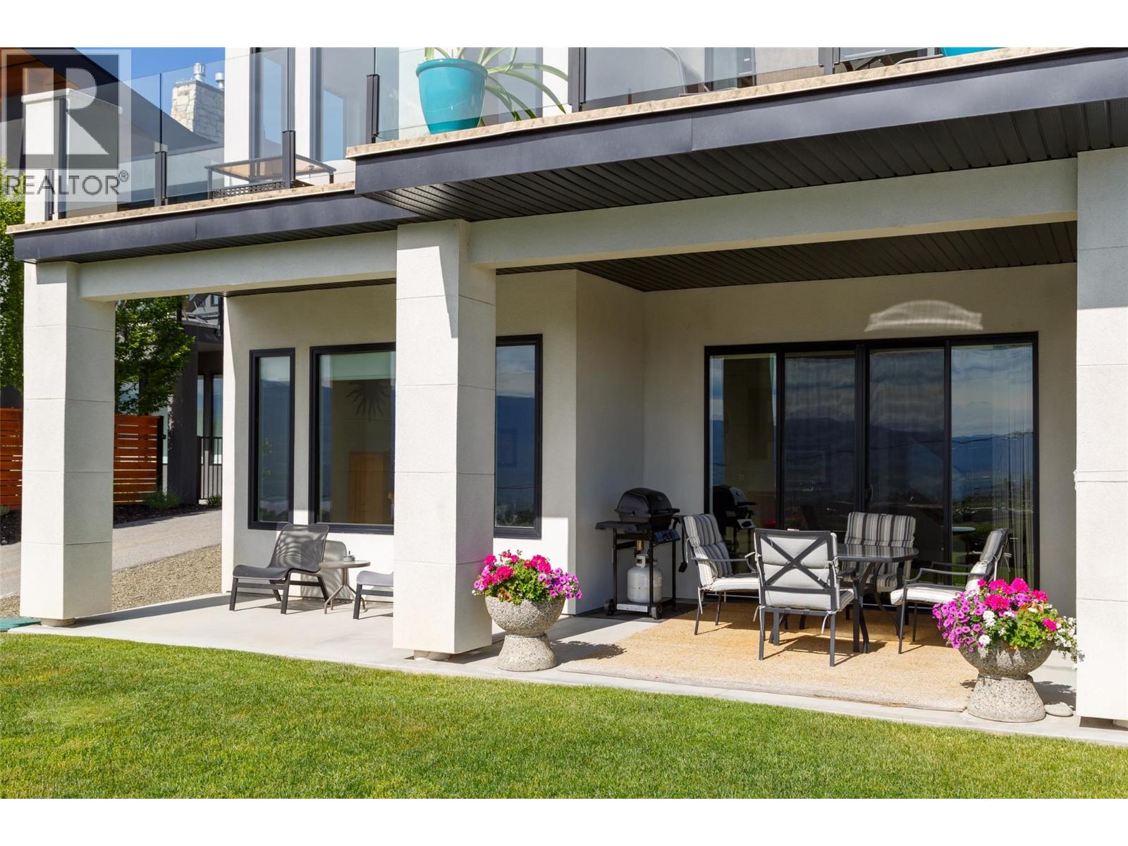 2822 Ourtoland Road, West Kelowna