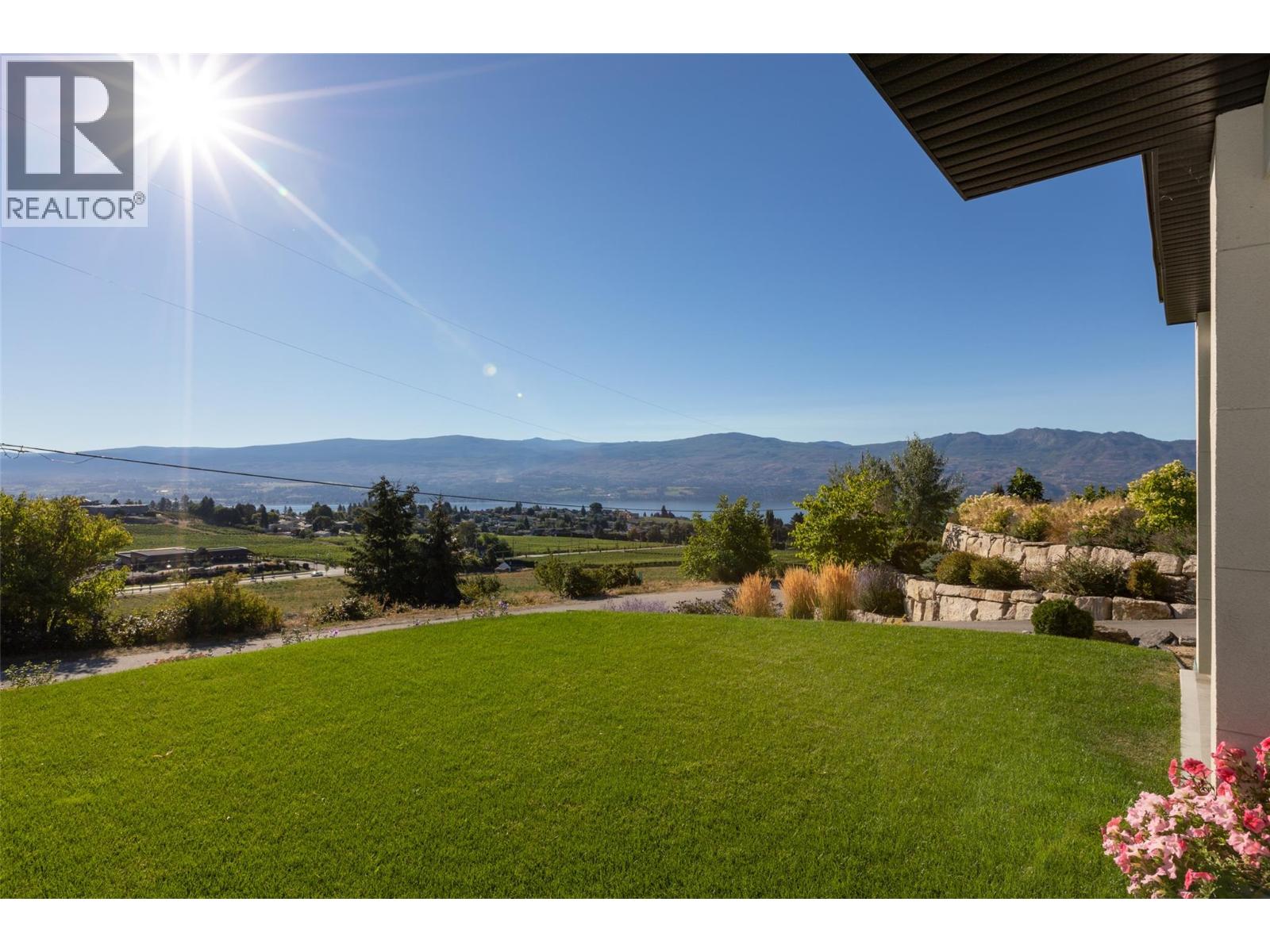 2822 Ourtoland Road, West Kelowna