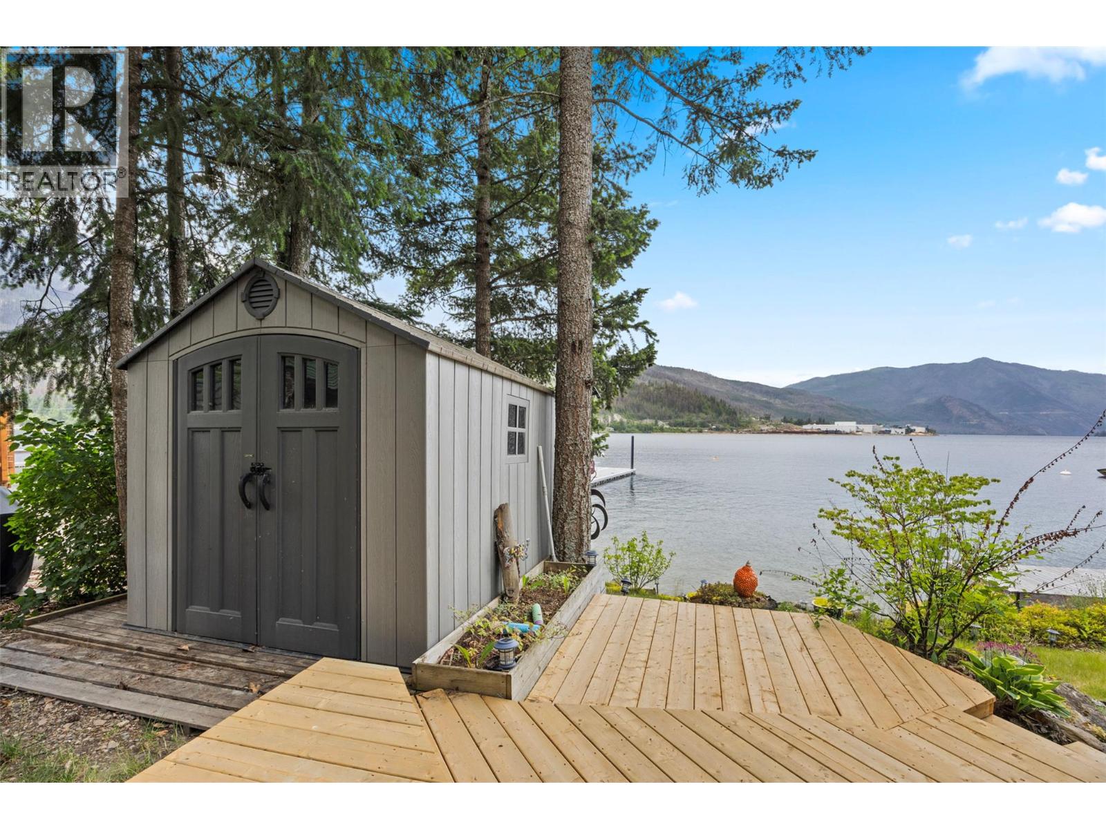 2291 Chief Atahm Drive, Adams Lake