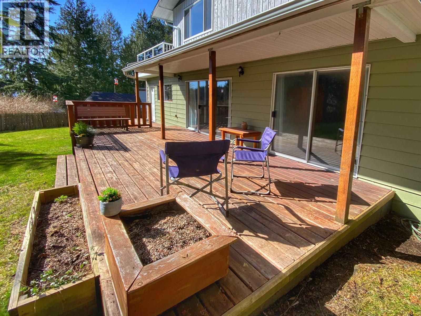 121 CADE PLACE - 33