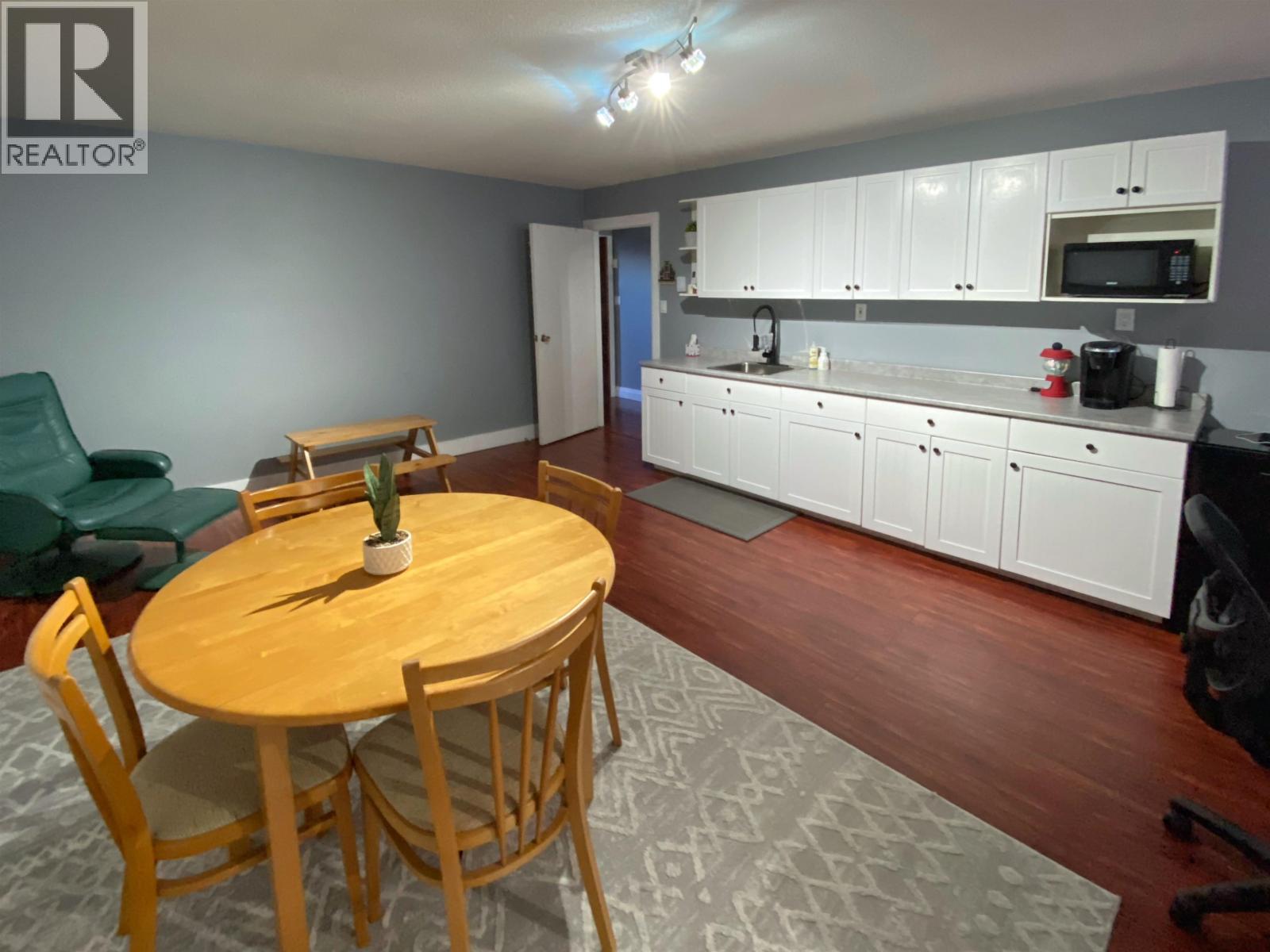 121 CADE PLACE - 15