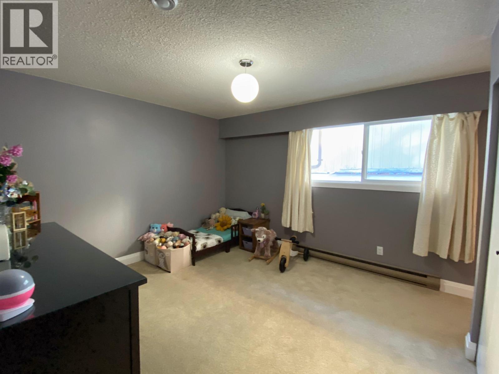 121 CADE PLACE - 25