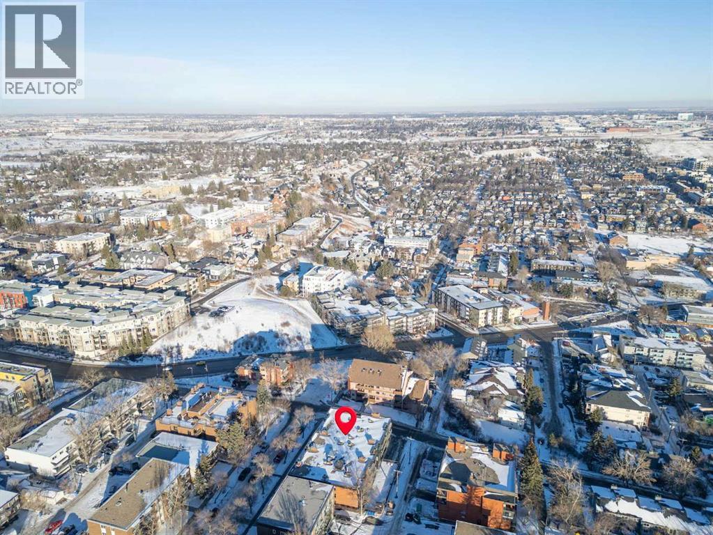 Single Family House for Sale in    Avenue NE Crescent Heights Calgary 