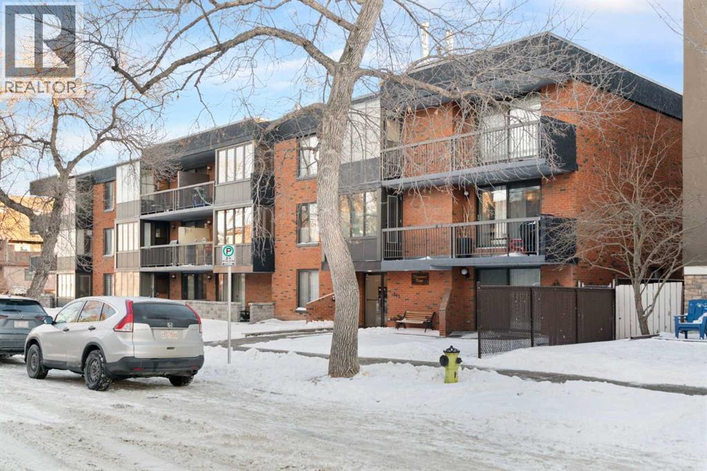 Single Family House for Sale in    Avenue NE Crescent Heights Calgary 