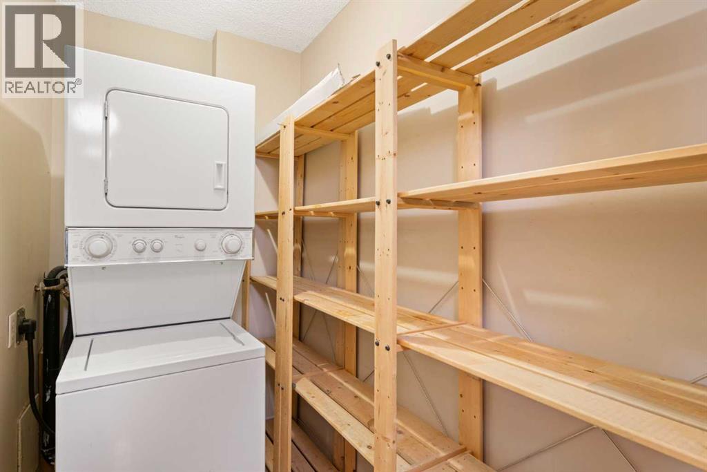 Single Family House for Sale in    Avenue NE Crescent Heights Calgary 