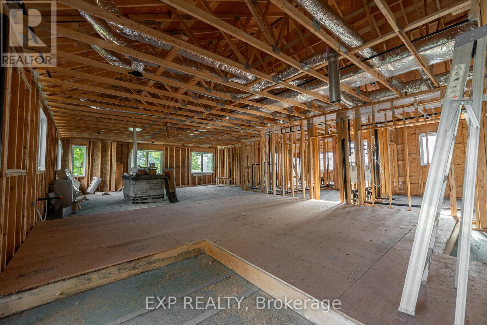 6 ROSEMOUNT DRIVE - 37