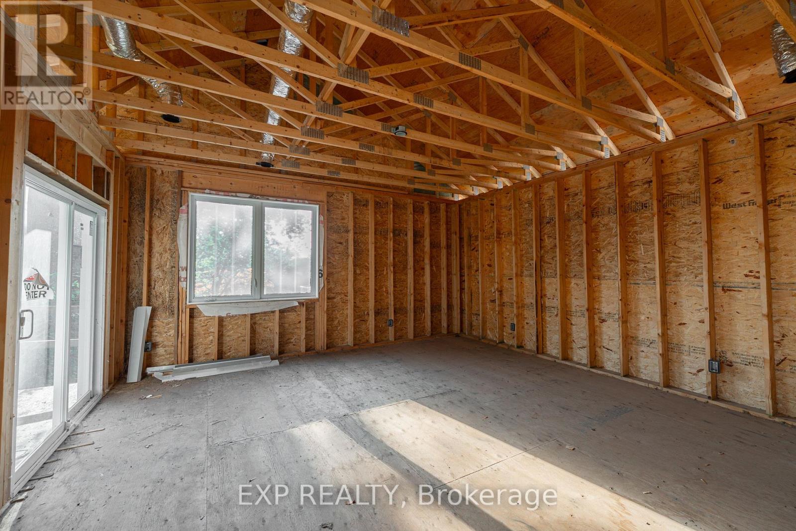 6 ROSEMOUNT DRIVE - 41