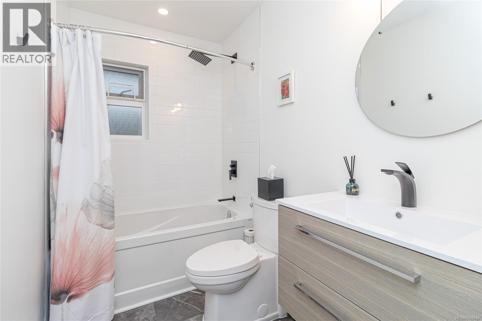 6012 Columbine Rd, Duncan