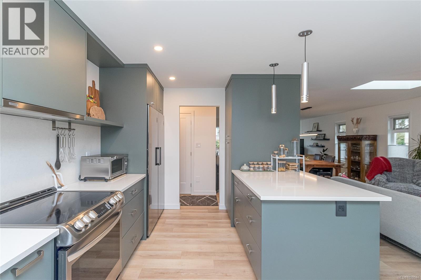 6012 Columbine Rd, Duncan