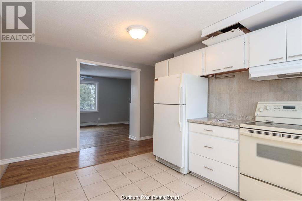 1663 Wendy Street - 24