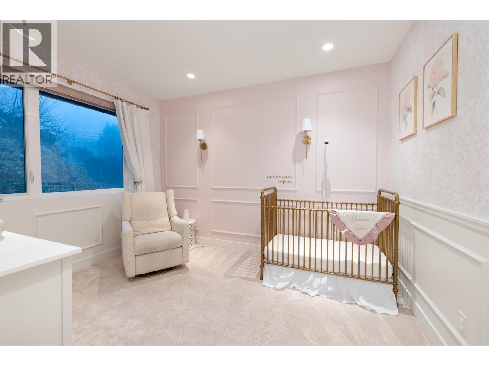 2902 ST. ANDREWS AVENUE, North Vancouver