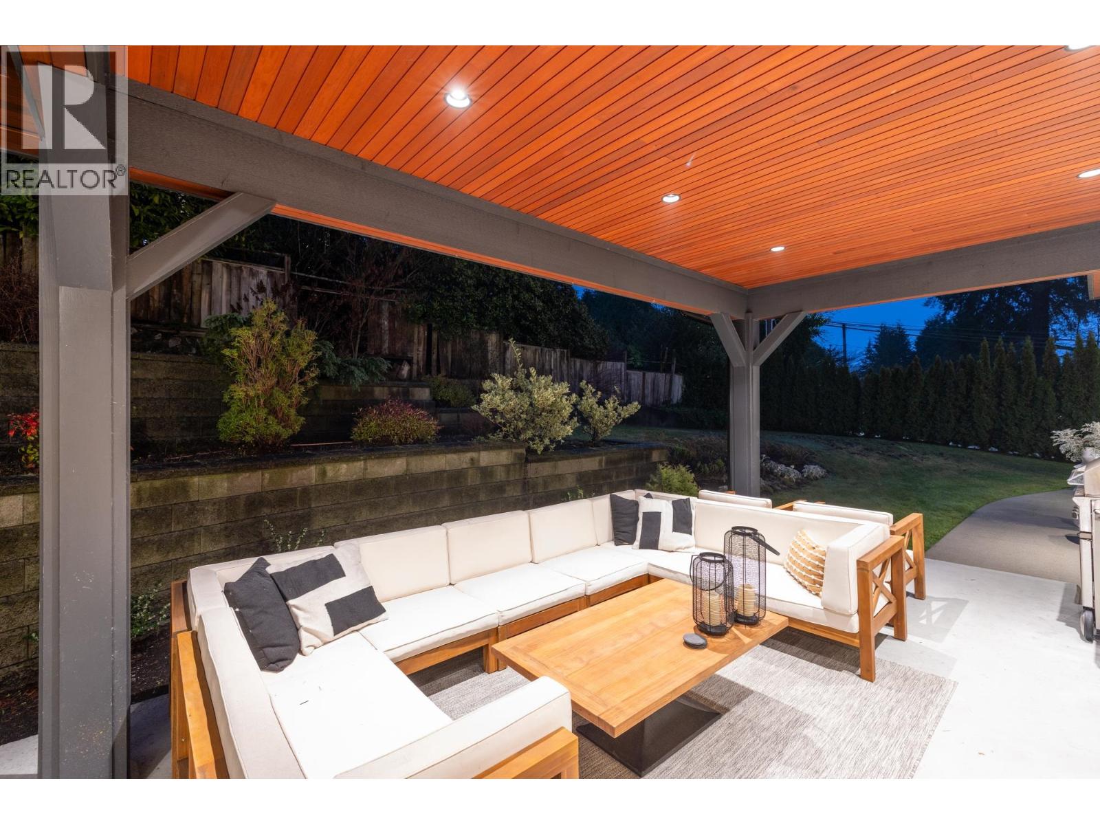 2902 ST. ANDREWS AVENUE, North Vancouver