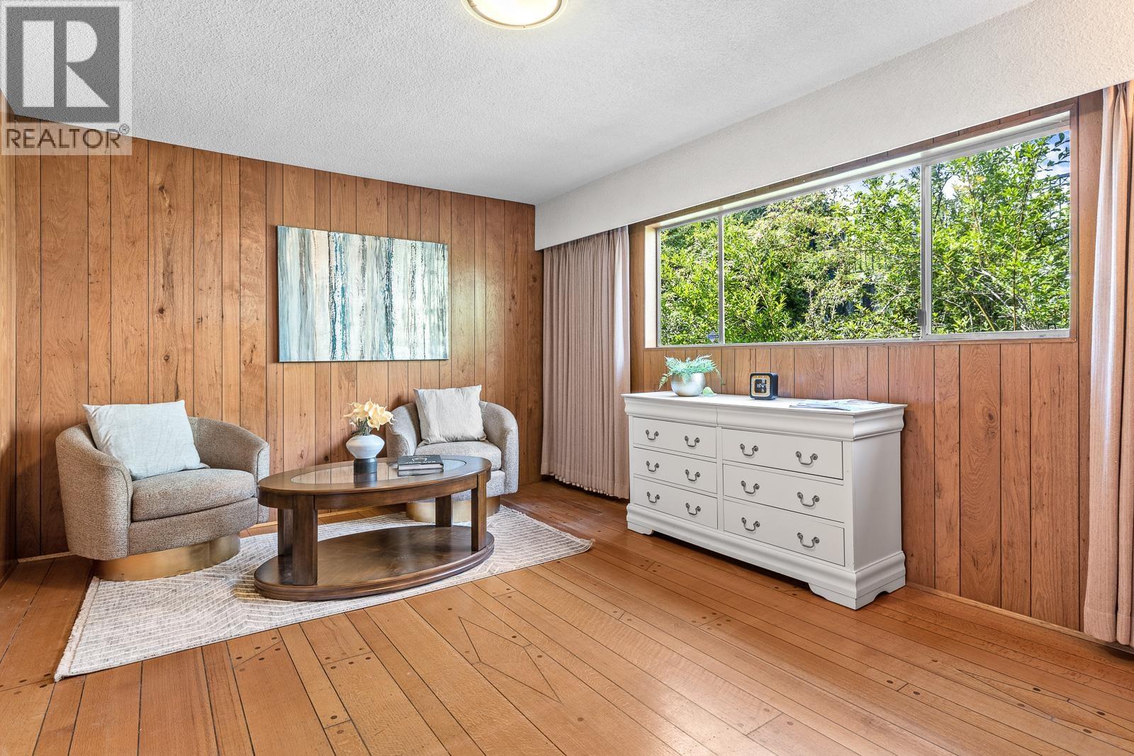 1211 CHARTWELL DRIVE, West Vancouver