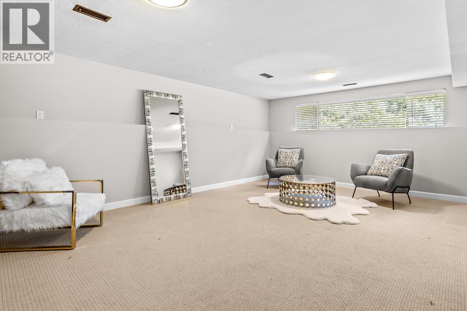 1211 CHARTWELL DRIVE, West Vancouver