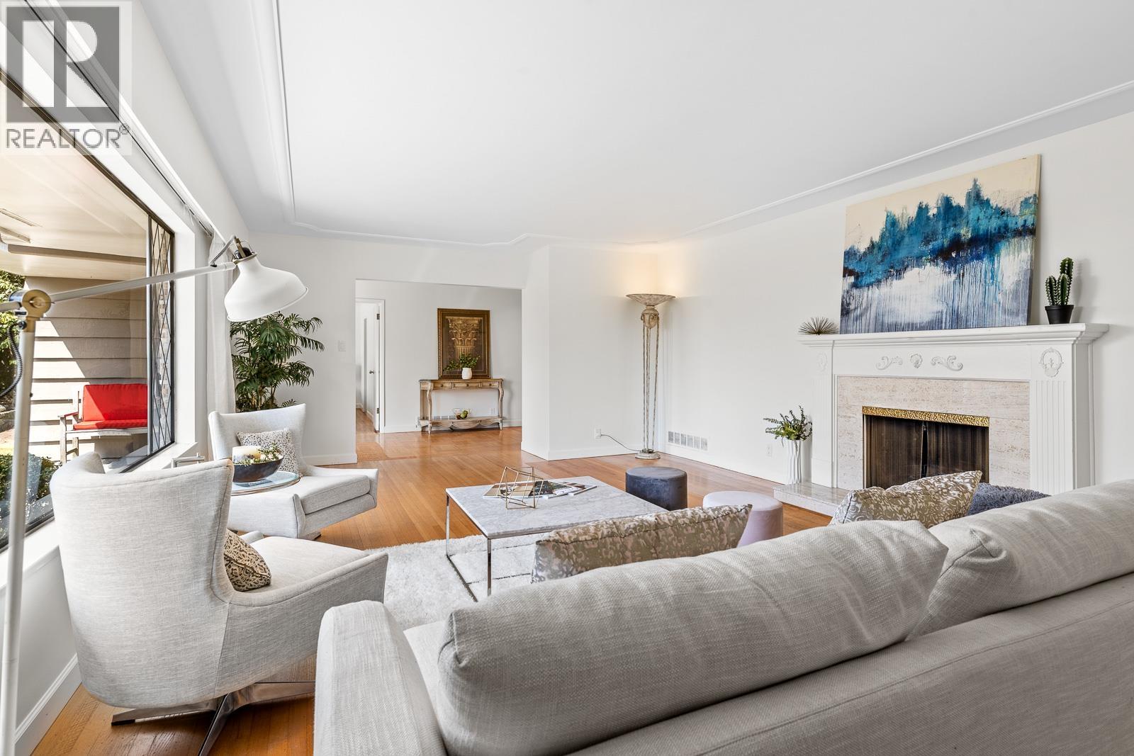 1211 CHARTWELL DRIVE, West Vancouver