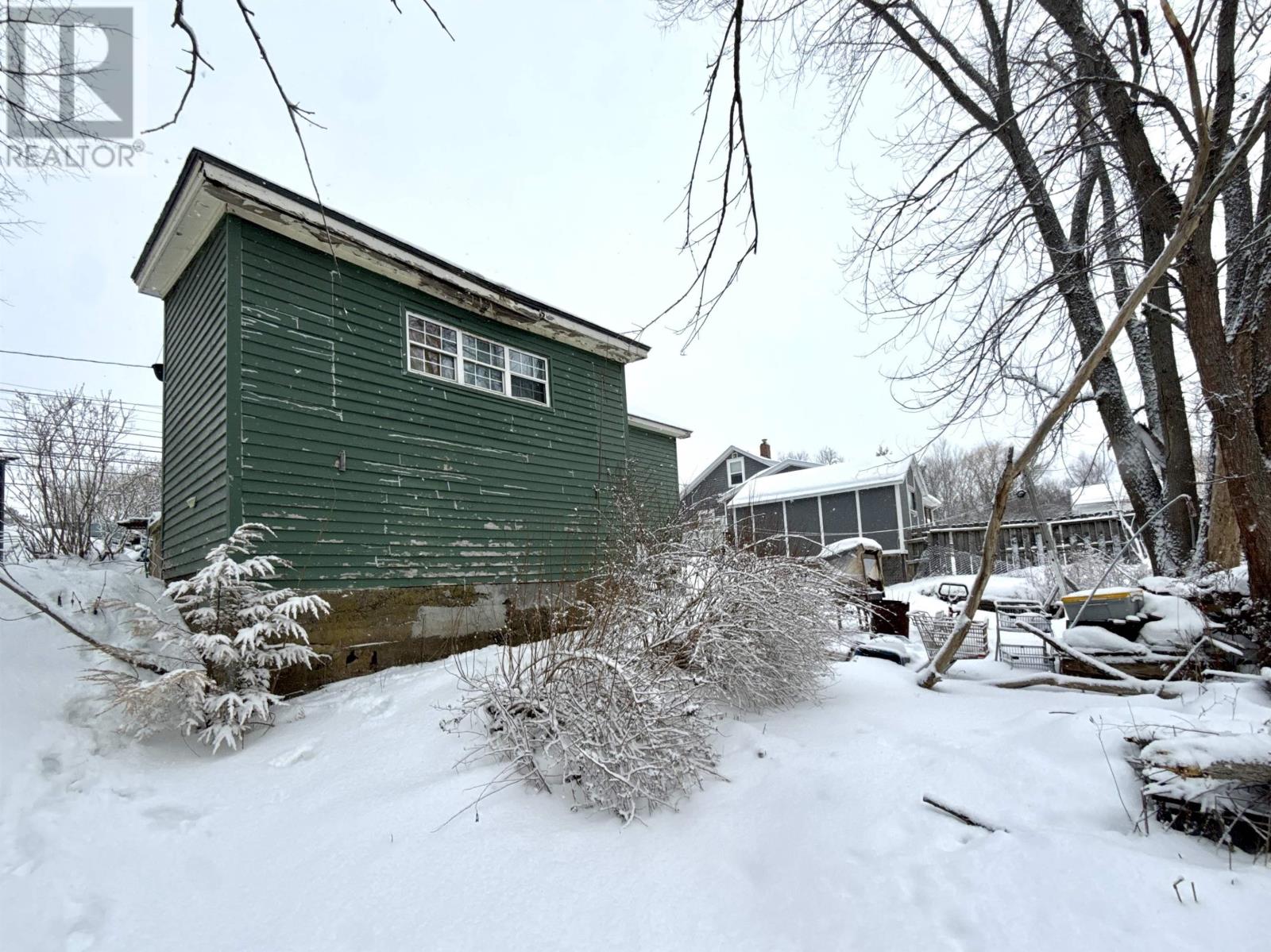 Property 19 of 20 of 2624 Highway 1