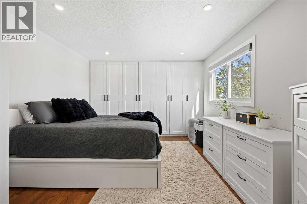 Single Family House for Sale in  Millbank Drive SW Millrise Calgary 