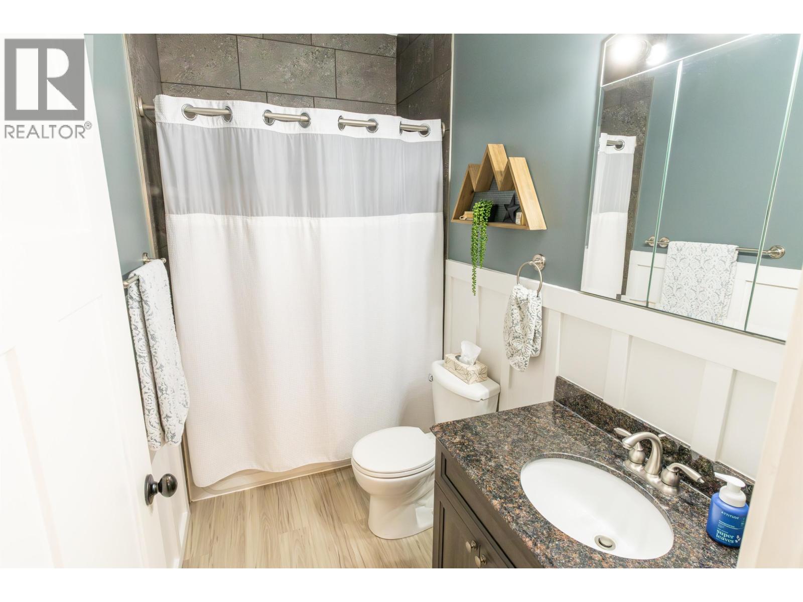 9215 108 AVENUE - 22