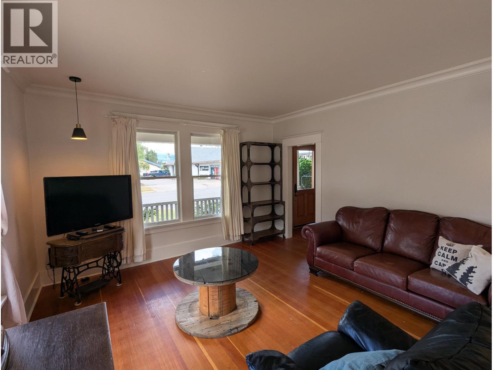 3891 BROADWAY Avenue, Smithers