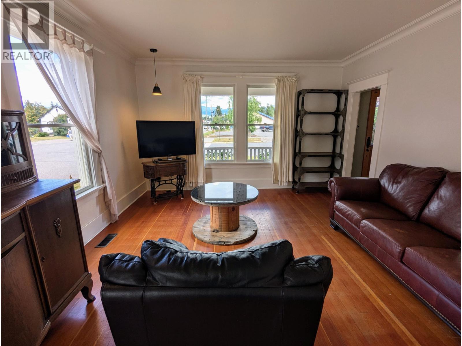 3891 BROADWAY Avenue, Smithers