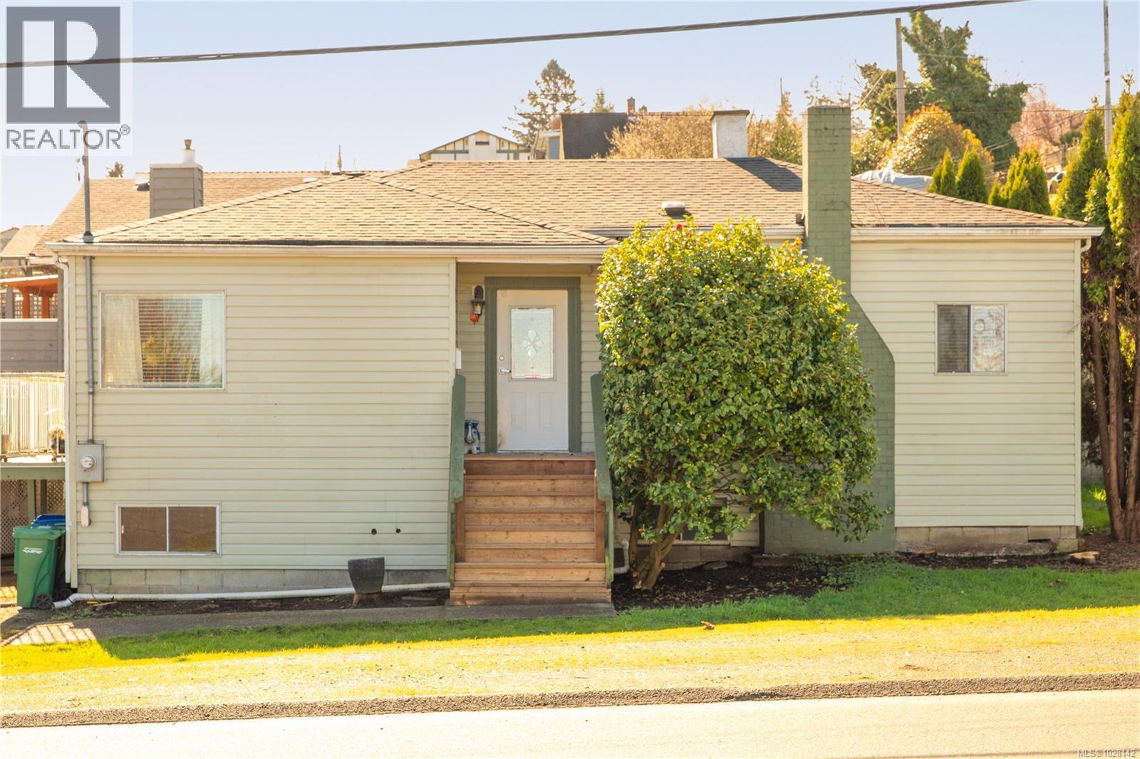 249 LARCH ST - Image 2