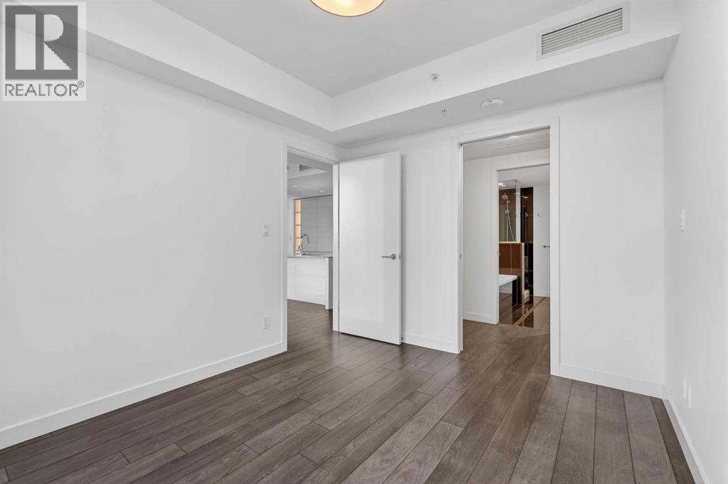 
          310 12 Avenue Southwest
            <br/>
            <span>Calgary</span>
            , 
            <span>AB</span>
             <span>T2R1B5</span>
         - Photo 25