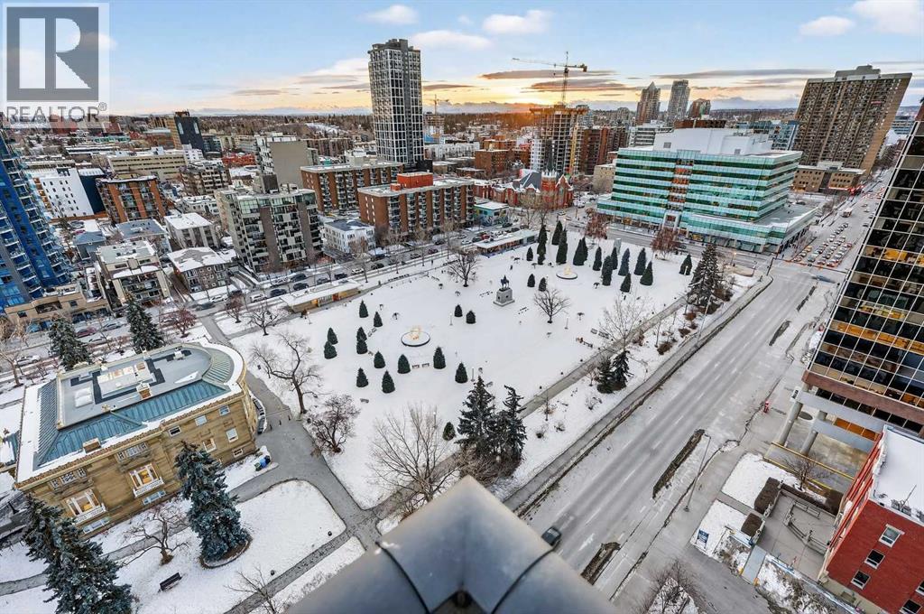 
          310 12 Avenue Southwest
            <br/>
            <span>Calgary</span>
            , 
            <span>AB</span>
             <span>T2R1B5</span>
         - Photo 31