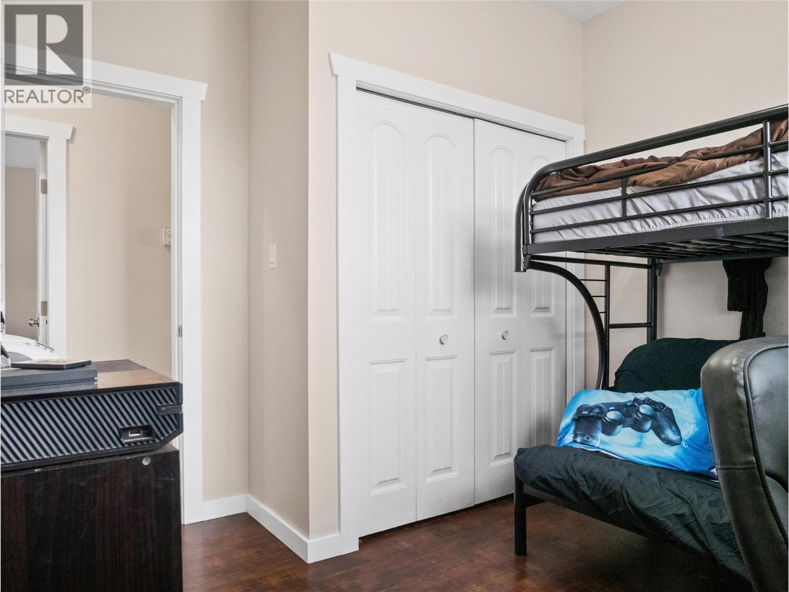 4830 Elevator Road, Pouce Coupe