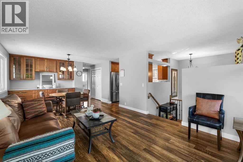 Single Family House Bungalow for Sale in  Macewan Glen Drive NW MacEwan Glen Calgary 