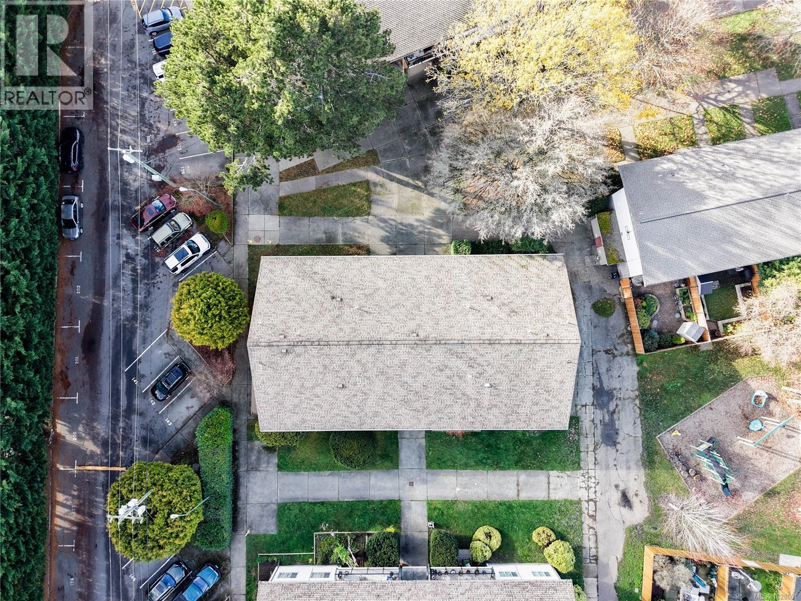 352 BURNSIDE RD W - 15