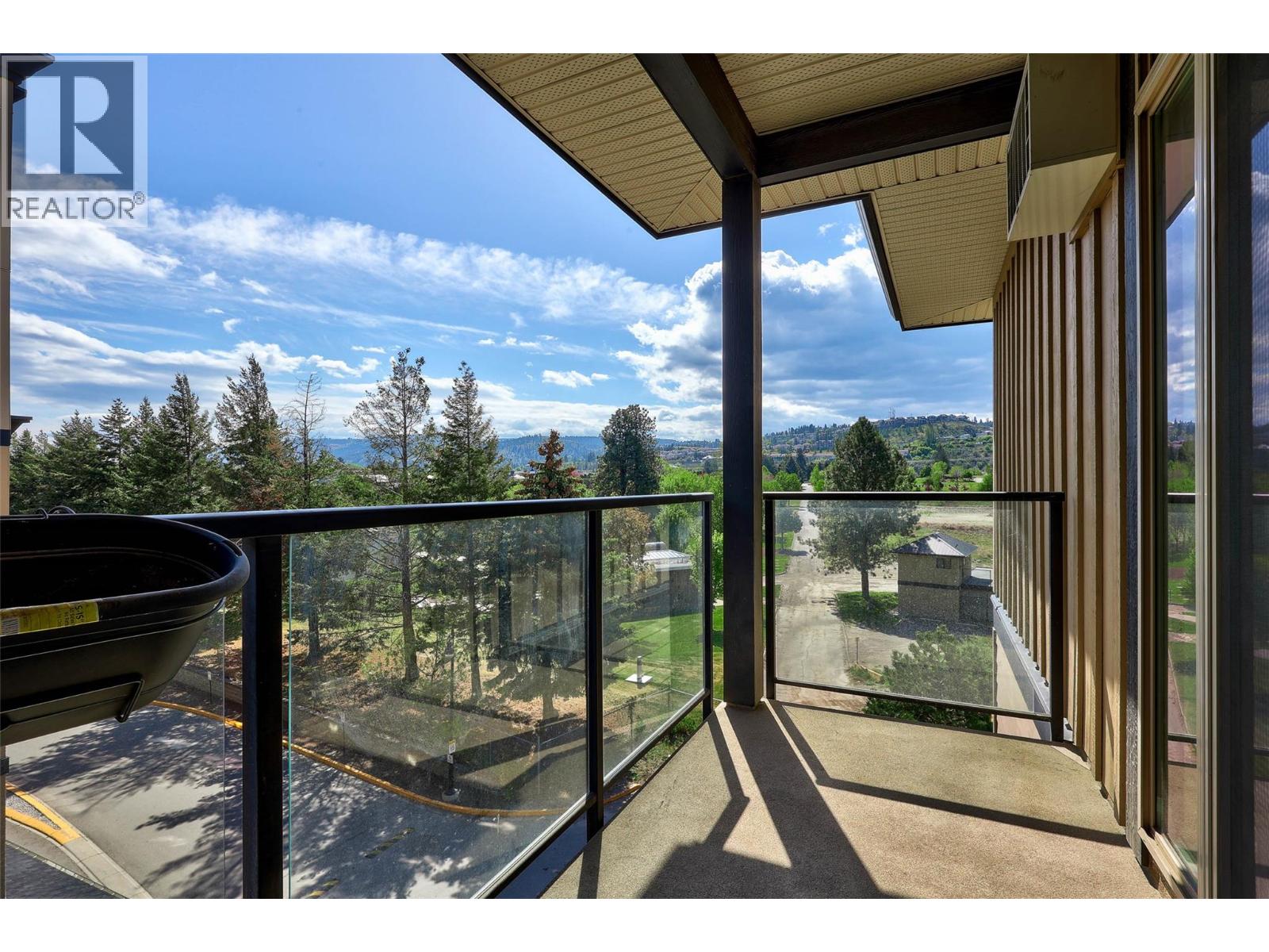 #408 775 MCGILL ROAD - Image 2