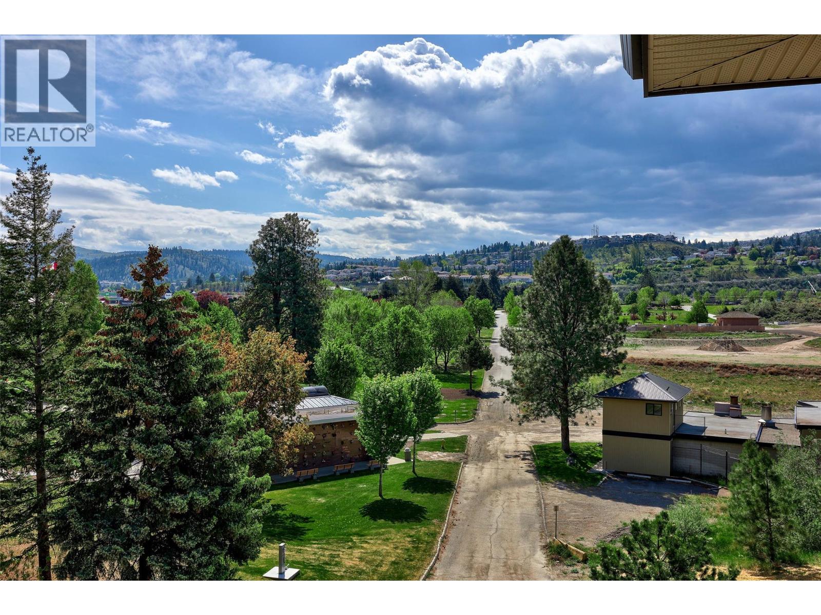 #408 775 MCGILL ROAD - 10