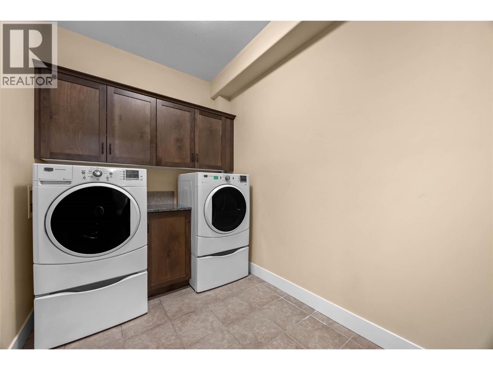 #408 775 MCGILL ROAD - 23