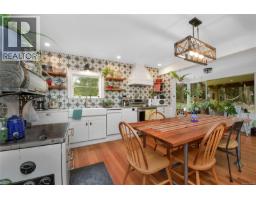 370 Campbell Bay Rd, Mayne Island, BC V0N2J1 Photo 22