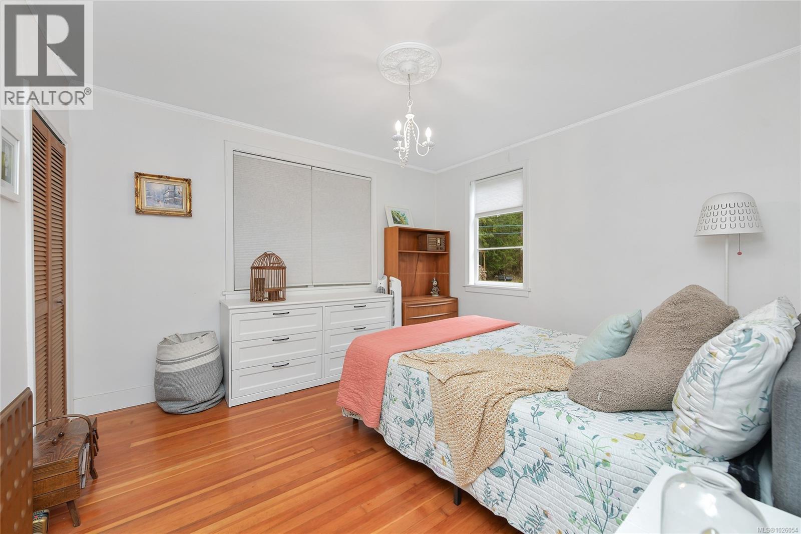  370 Campbell Bay Road, Mayne Island