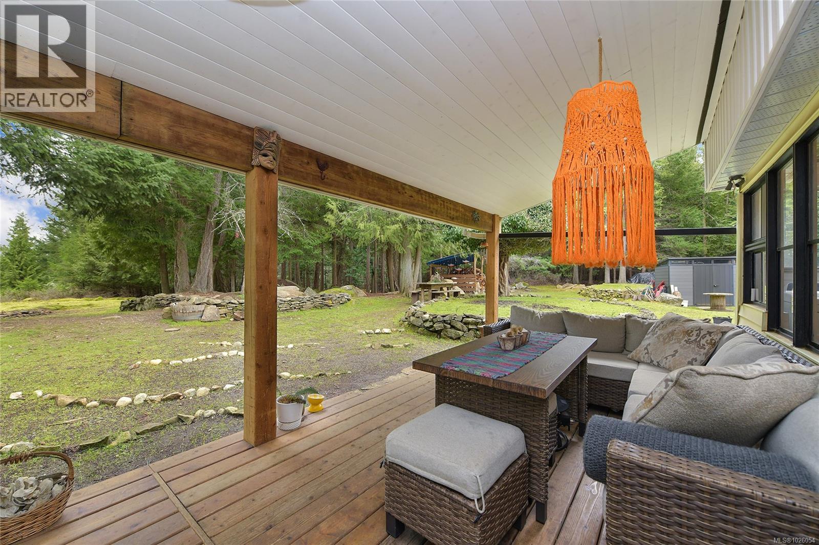  370 Campbell Bay Road, Mayne Island