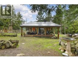 370 Campbell Bay Rd, Mayne Island, BC V0N2J1 Photo 14