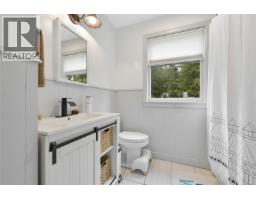 370 Campbell Bay Rd, Mayne Island, BC V0N2J1 Photo 38
