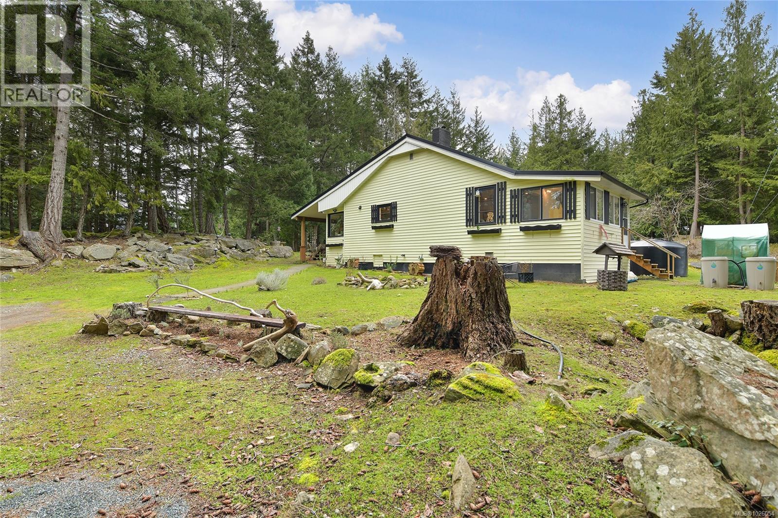  370 Campbell Bay Road, Mayne Island
