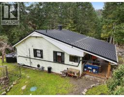 370 Campbell Bay Rd, Mayne Island, BC V0N2J1 Photo 12