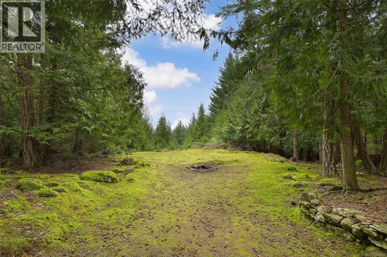  370 Campbell Bay Road, Mayne Island